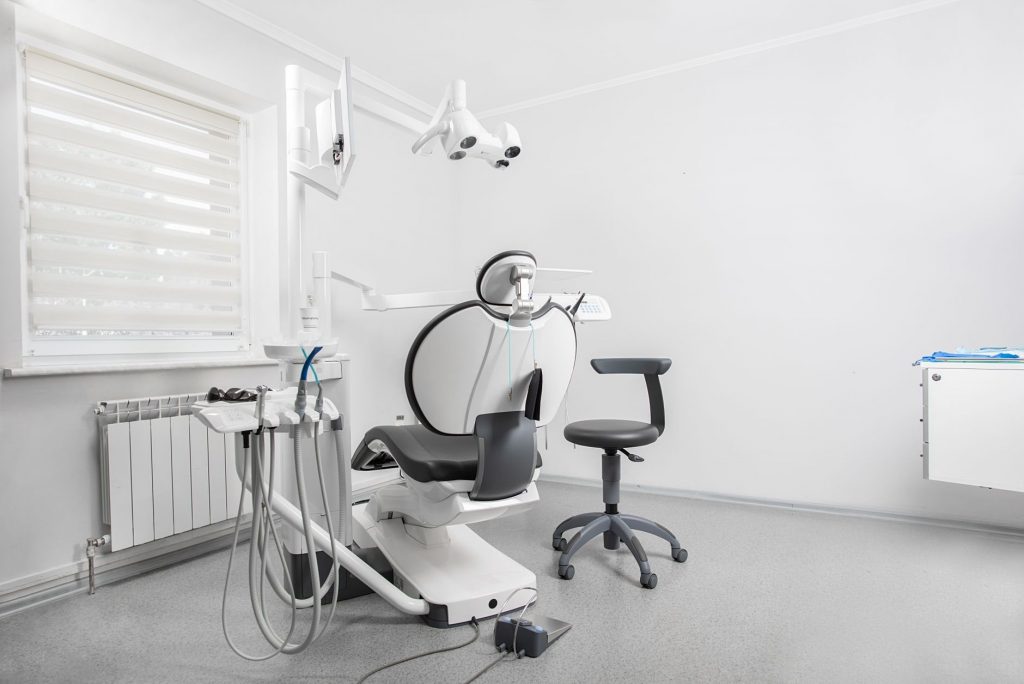 Veneers oder Bleaching: Was lohnt sich wirklich?
